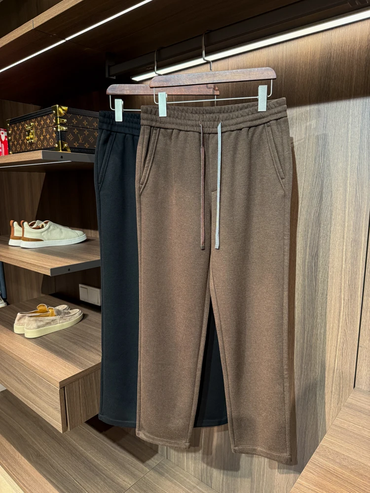 Мужские широкие прямые повседневные брюки из смесовой ткани (акетат и шерсть), устойчивые к сминанию, износостойкие, ветрозащитные, теплые, для осени и зимы
Мужские широкие прямые повседневные брюки из смесовой ткани (акетат и шерсть), устойчивые к сминанию, износостойкие, ветрозащитные, теплые, для осени и зимы