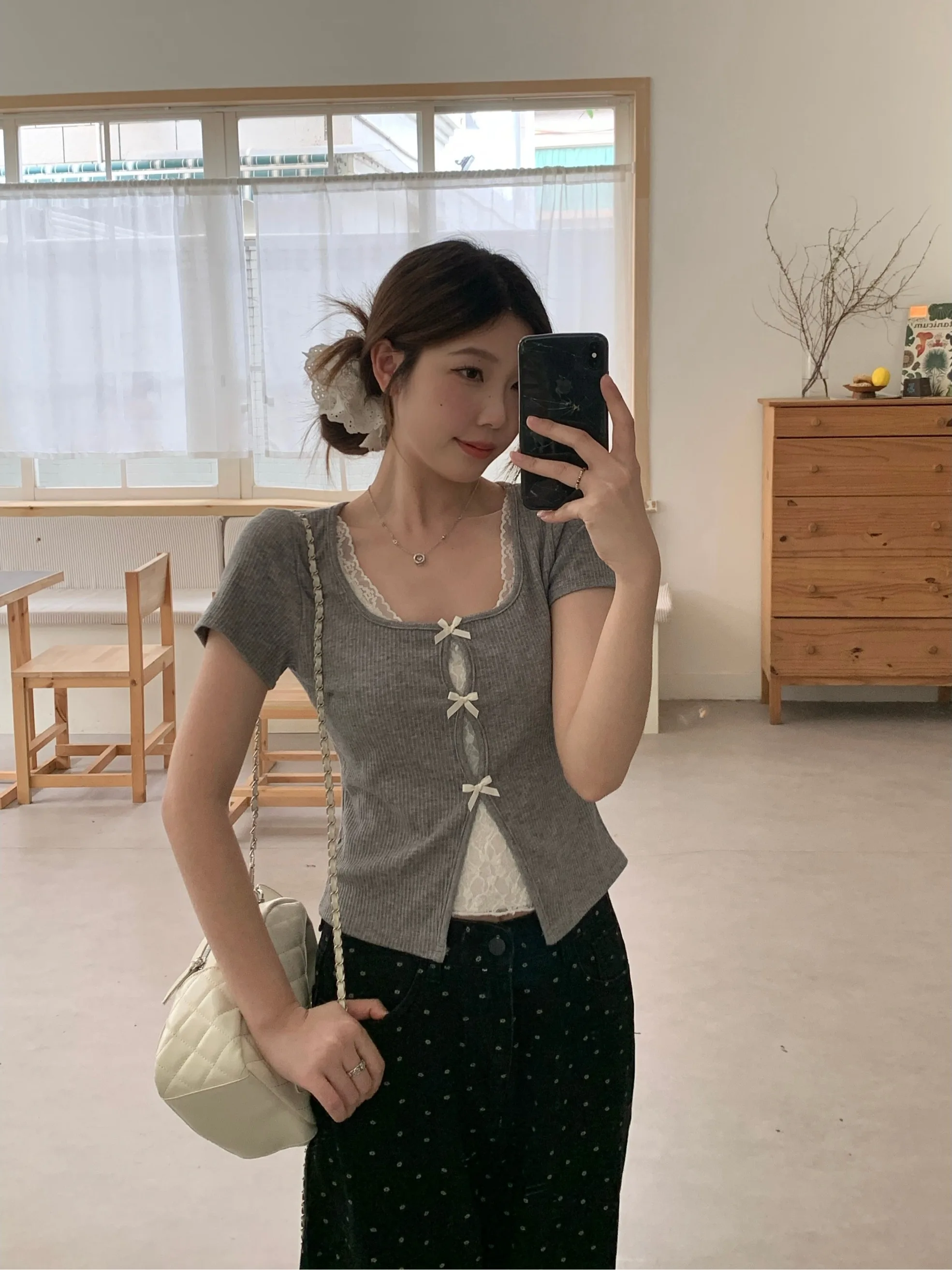 plus Size Lace Splice Short Sleeve T-Shirt Summer New Slimming Pure Desire Short Style Top Women's Korean Style Commute Wind
plus Size Lace Splice Short Sleeve T-Shirt Summer New Slimming Pure Desire Short Style Top Women's Korean Style Commute Wind