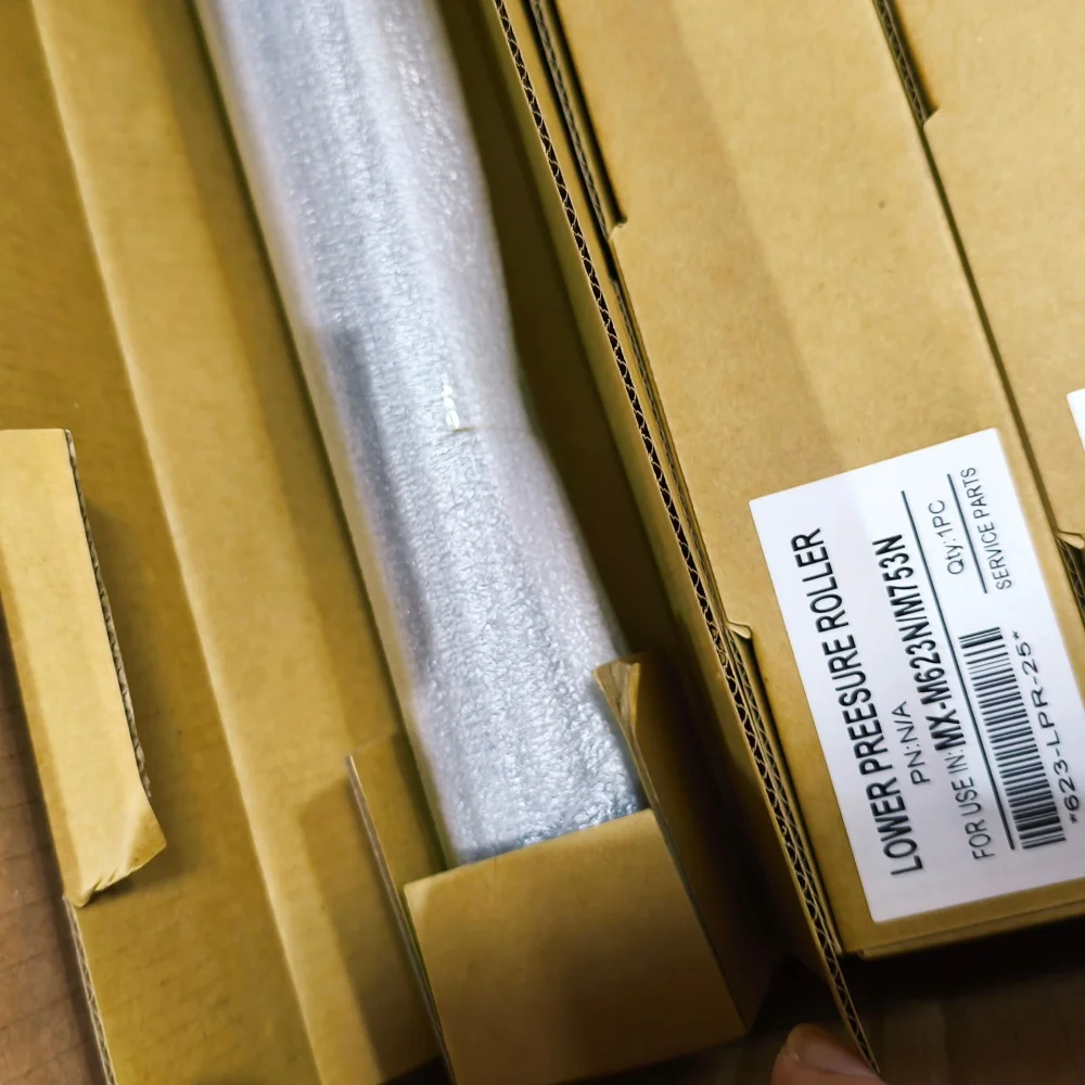 1 шт. нижний прижимной ролик фьюзера для Sharp MX 623 753, совместимые запасные части для копировального аппарата MX623 MX753
1 шт. нижний прижимной ролик фьюзера для Sharp MX 623 753, совместимые запасные части для копировального аппарата MX623 MX753