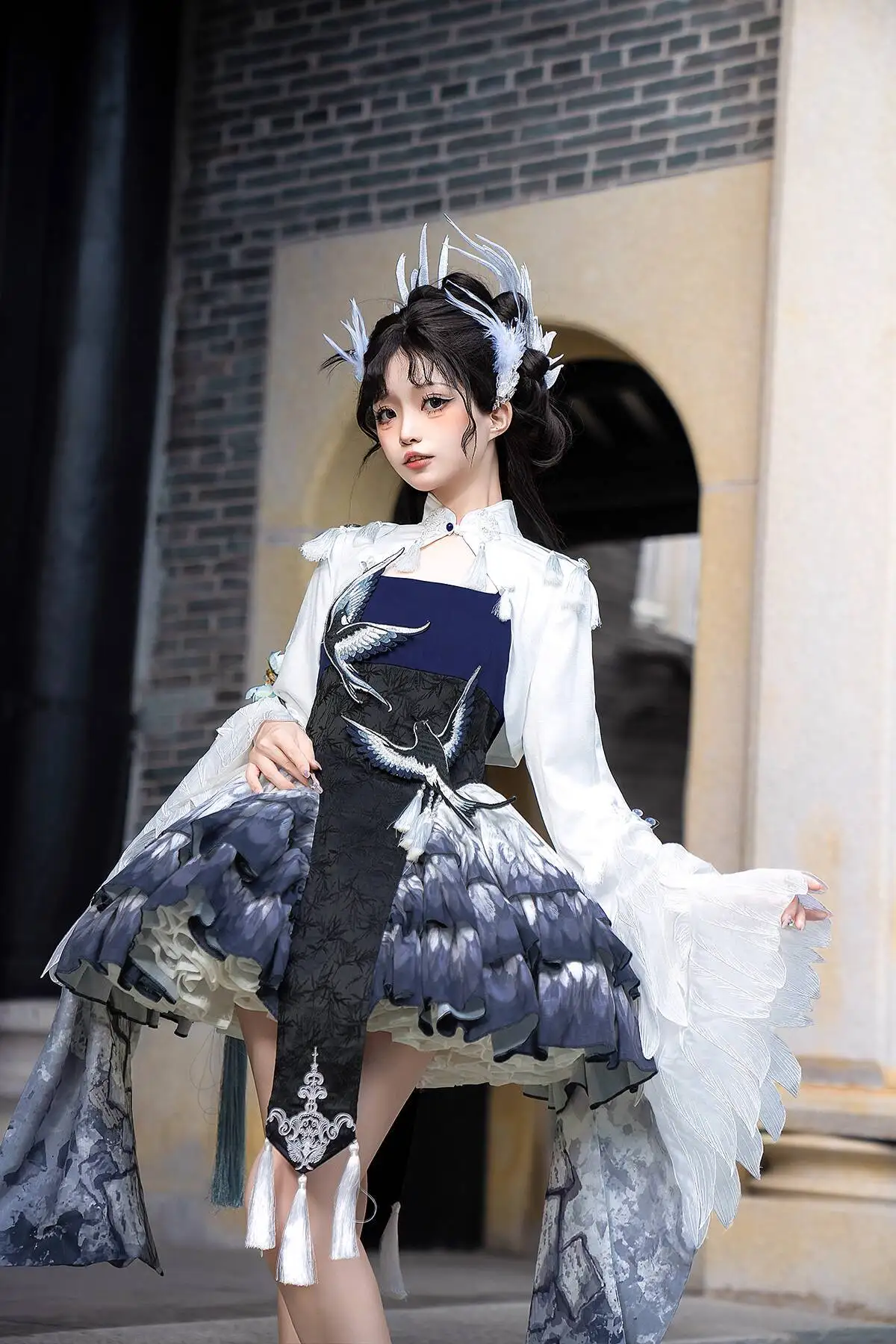Original and genuine new style Blue Feathered bird OP dress lolita Chinese style sweet and cute retro Lolita princess dress set
Original and genuine new style Blue Feathered bird OP dress lolita Chinese style sweet and cute retro Lolita princess dress set
