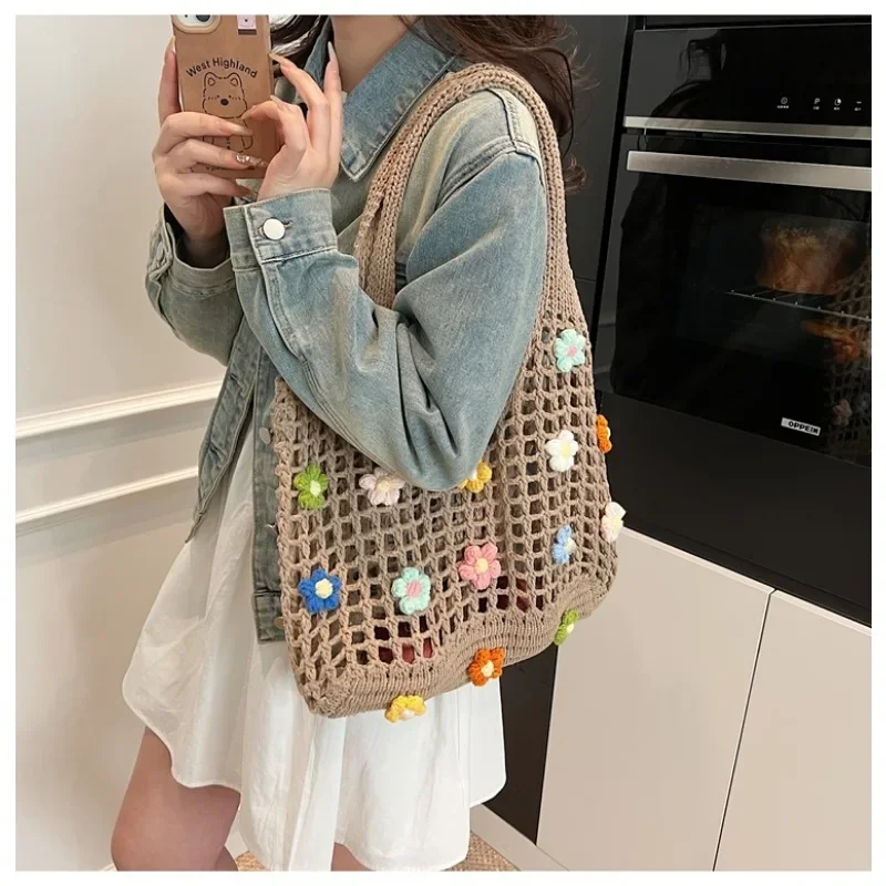 Полая однотонная сумка на плечо с цветами, тканевые кружевные женские сумки 2025 года, высококачественные универсальные высококачественные новые мягкие женские сумки
Полая однотонная сумка на плечо с цветами, тканевые кружевные женские сумки 2025 года, высококачественные универсальные высококачественные новые мягкие женские сумки