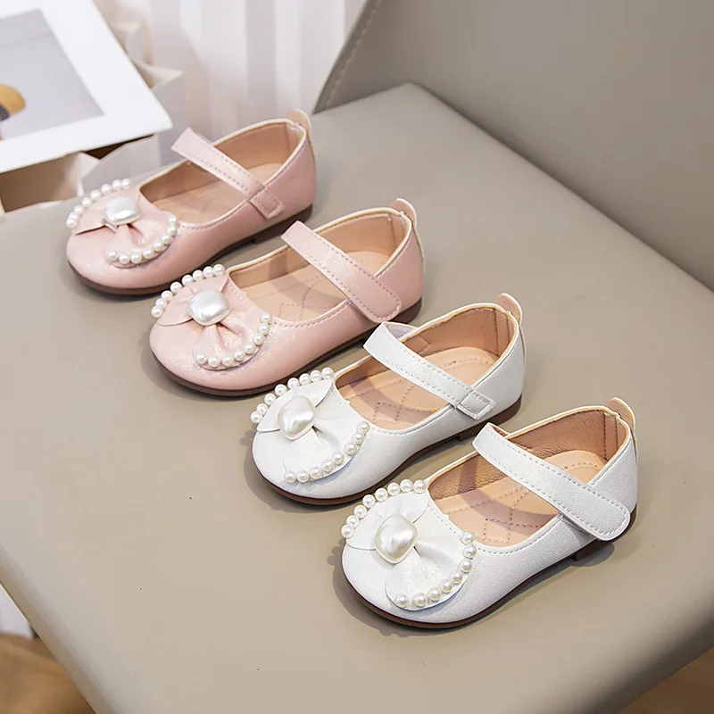 Girls Spring Autumn New Leather Shoes Children Fashion Casual Soft Soled Princess Shoes Womans Bows Pearl Solid Solor Kids Shoes
Girls Spring Autumn New Leather Shoes Children Fashion Casual Soft Soled Princess Shoes Womans Bows Pearl Solid Solor Kids Shoes