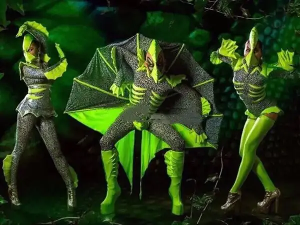New high-quality costumes nightclub bar theme party fluorescent green lizard bat costume costumes
New high-quality costumes nightclub bar theme party fluorescent green lizard bat costume costumes