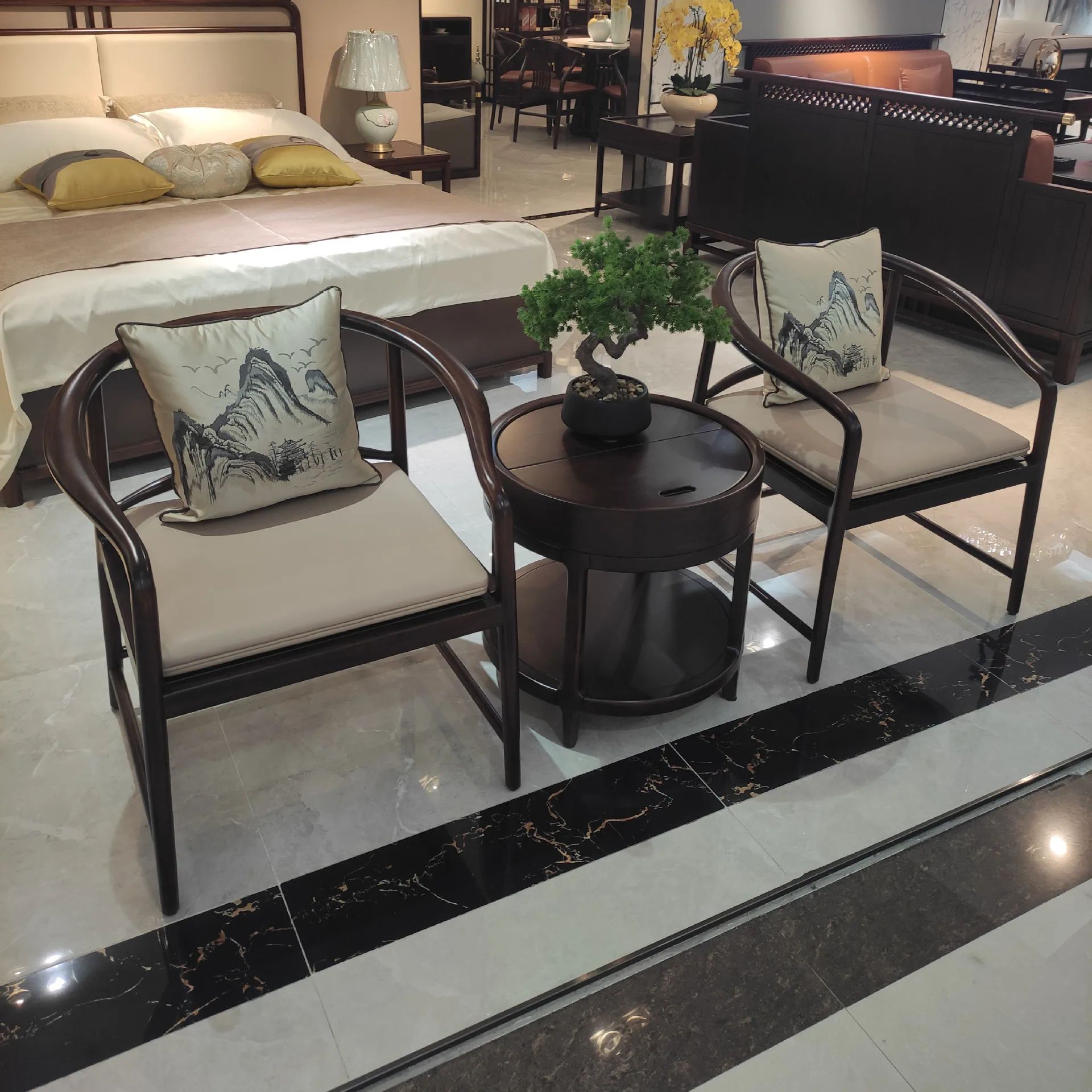 New Chinese Ebony Solid Wood Leisure Chair Three-piece Leisure Chair Hotel Meeting Chinese Taishi
New Chinese Ebony Solid Wood Leisure Chair Three-piece Leisure Chair Hotel Meeting Chinese Taishi