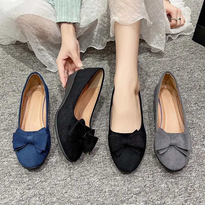 Casual Flat Bottom Women's Shoes New Style Slope Heel Velvet Surface Butterfly Knot round Head Bean Shoes Comfortable Footwear
Casual Flat Bottom Women's Shoes New Style Slope Heel Velvet Surface Butterfly Knot round Head Bean Shoes Comfortable Footwear