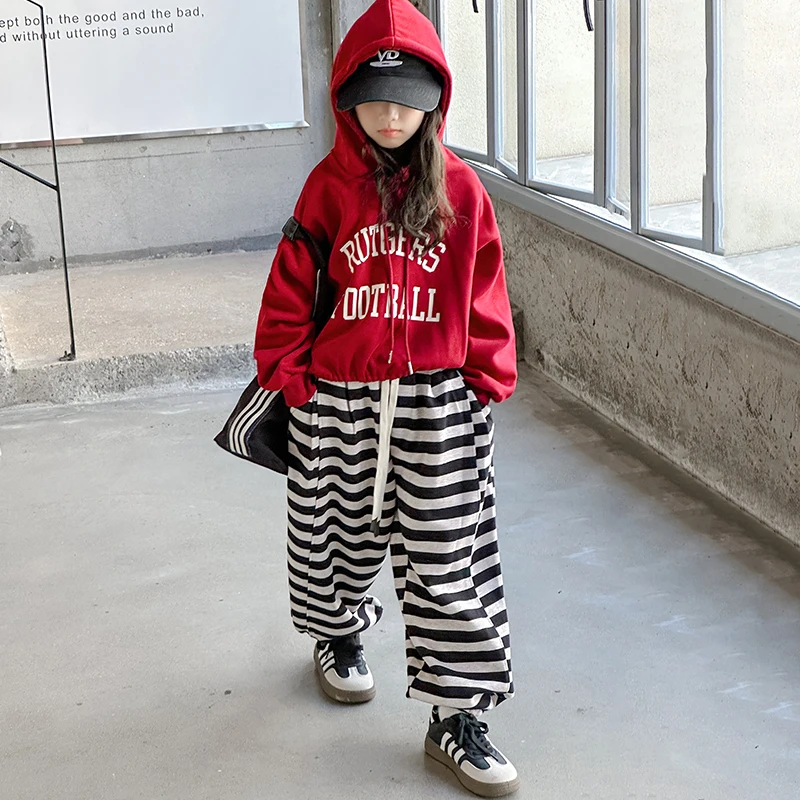 Hip Hop Children Streetwear Set Girls/Boys Hoody Sweatshirt Letter Sweater+Striped Pants Mom and Child Clothing 2PCS Tracksuit
Hip Hop Children Streetwear Set Girls/Boys Hoody Sweatshirt Letter Sweater+Striped Pants Mom and Child Clothing 2PCS Tracksuit