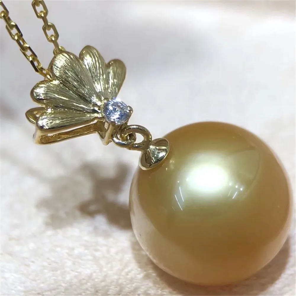 DIY Pearl Accessories G18K Gold Pendant Empty Support Ginkgo Pearl Necklace Pendant Female Fit 9-12mm Beads G138
DIY Pearl Accessories G18K Gold Pendant Empty Support Ginkgo Pearl Necklace Pendant Female Fit 9-12mm Beads G138
