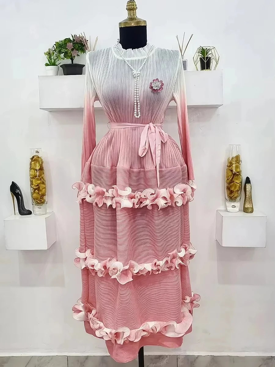 Miyake Pleated New Long-sleeved Gradual Change Dress Digital Printing Color Round Neck Fungus Lace Layer Women's Loose Dress
Miyake Pleated New Long-sleeved Gradual Change Dress Digital Printing Color Round Neck Fungus Lace Layer Women's Loose Dress