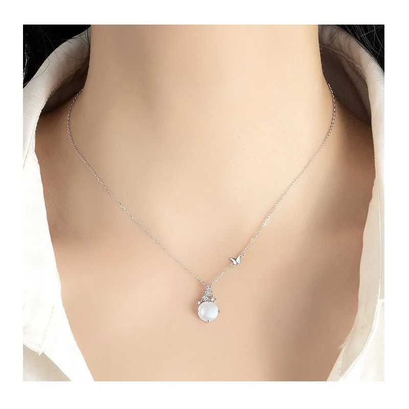 Kalaini Original Moonlight Memory Necklace High Sense Light Luxury Necklace White Chalcedony Pendant Necklace
Kalaini Original Moonlight Memory Necklace High Sense Light Luxury Necklace White Chalcedony Pendant Necklace