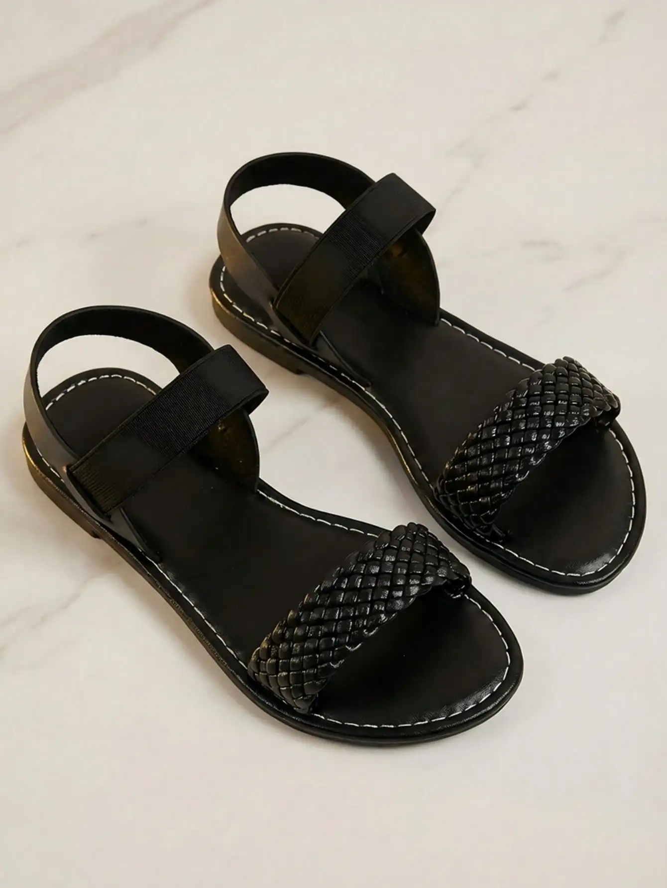 Kids Black Woven Sandals Stretch Ankle Strap Soft Sole Summer Casual Footwear
Kids Black Woven Sandals Stretch Ankle Strap Soft Sole Summer Casual Footwear