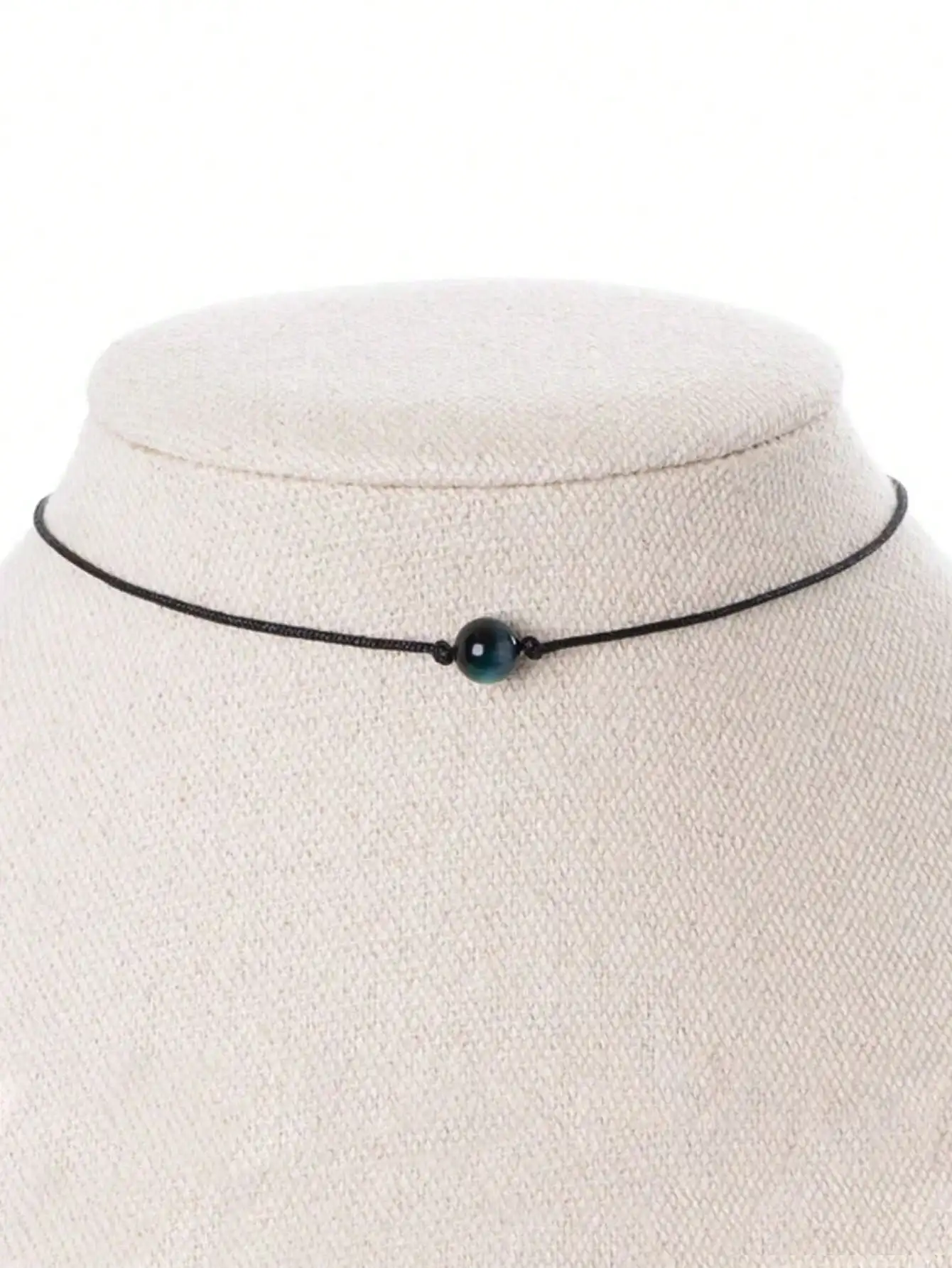 Ожерелье-чокер из натурального синего тигрового глаза на черном плетеном шнуре для баланса энергии
Ожерелье-чокер из натурального синего тигрового глаза на черном плетеном шнуре для баланса энергии