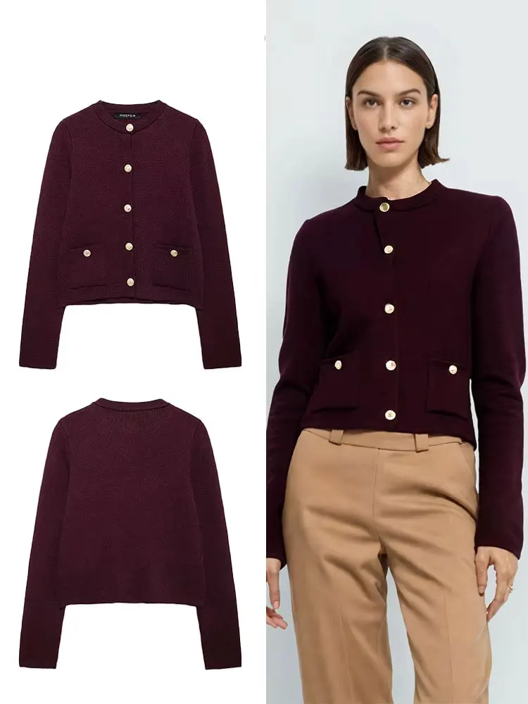 HH 2024 Autumn Vintage Knitted Cardigan Long Sleeves Crew Neck Solid Color Single Breasted With Pockets Causal Sweater Cozy
HH 2024 Autumn Vintage Knitted Cardigan Long Sleeves Crew Neck Solid Color Single Breasted With Pockets Causal Sweater Cozy