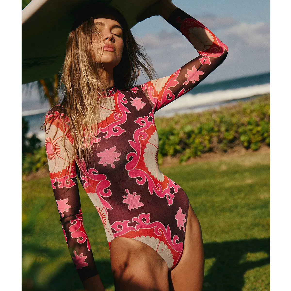 2026 New Sexy Print One Piece Swimsuit Women Swimwear Monokini Long Sleeve Bathing Suit Female Bodysuit Surfing Swim Wear Beach
2026 New Sexy Print One Piece Swimsuit Women Swimwear Monokini Long Sleeve Bathing Suit Female Bodysuit Surfing Swim Wear Beach