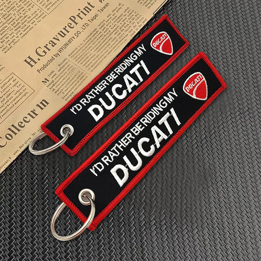 Keychain Pilot Key Chain for Motorcycles and Cars Backpack Key Tag New Embroidery Fashion Key Fob For Ducati Keychain Motorcycle
Keychain Pilot Key Chain for Motorcycles and Cars Backpack Key Tag New Embroidery Fashion Key Fob For Ducati Keychain Motorcycle