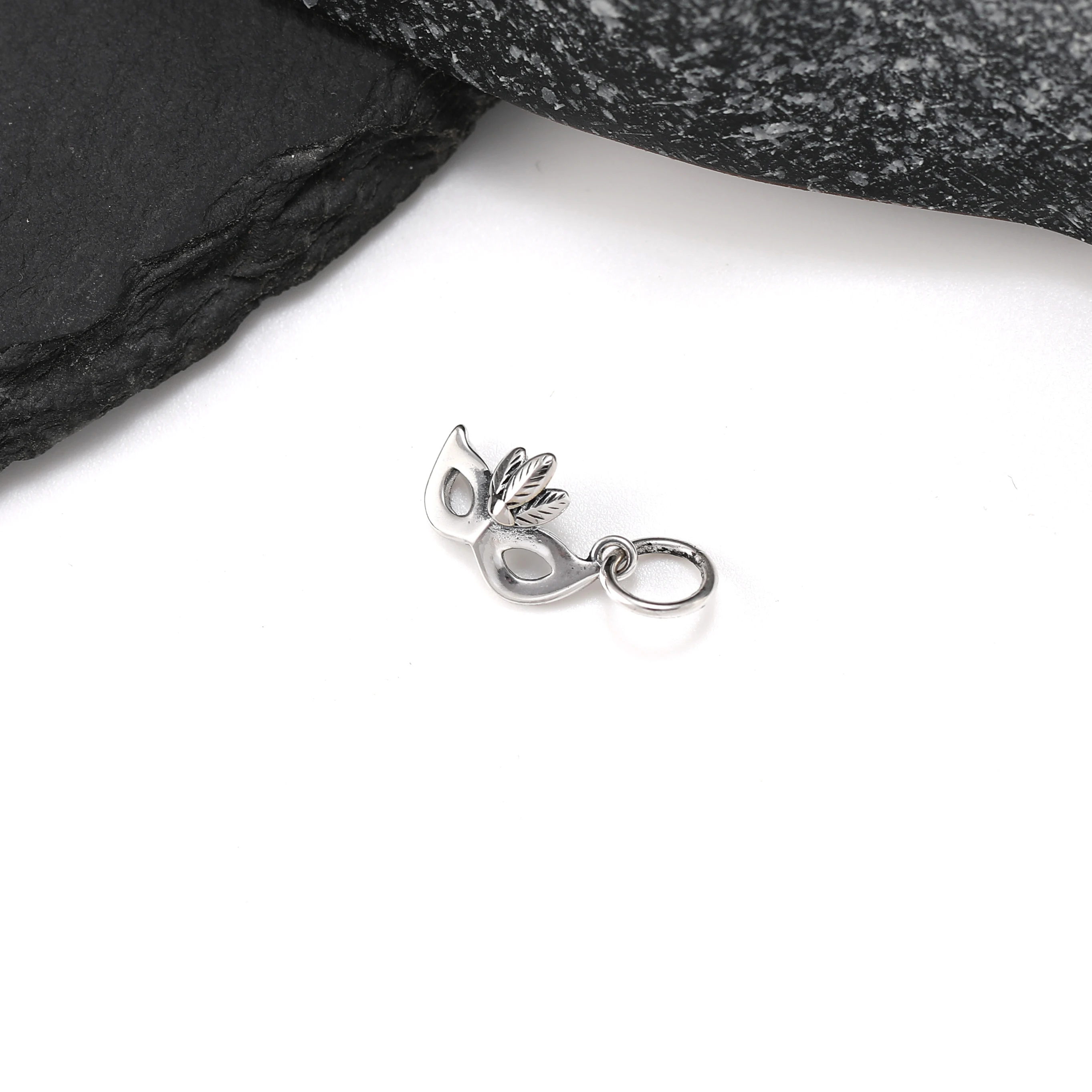 DJ289 genuine 925 sterling silver exquisite fashion keychain DIY with lady mask pendant
DJ289 genuine 925 sterling silver exquisite fashion keychain DIY with lady mask pendant