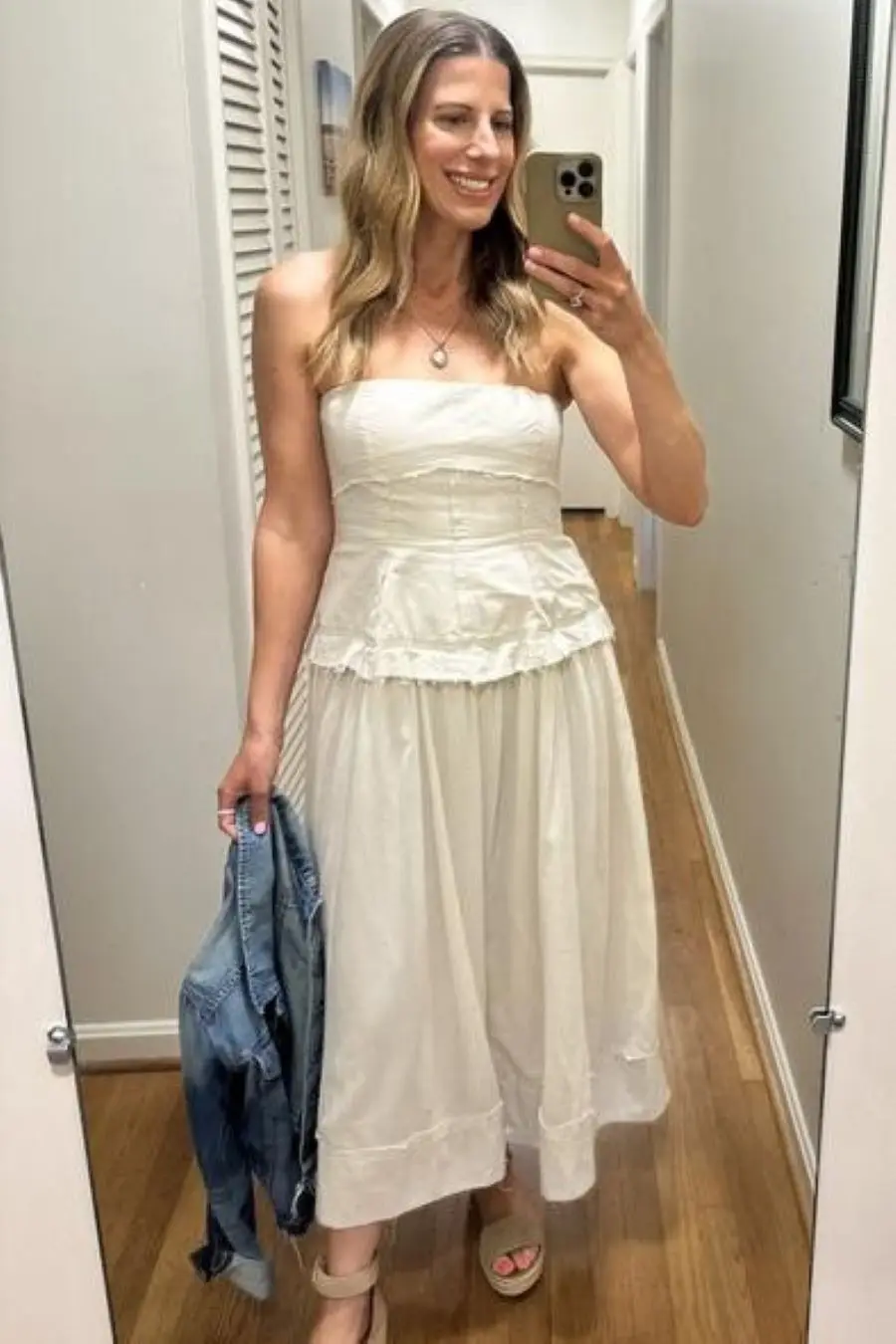 2 Colors Women Strapless Midi Dress 2025 New High Waist Sleeveless Holiday Casual 100% Cotton Robe
2 Colors Women Strapless Midi Dress 2025 New High Waist Sleeveless Holiday Casual 100% Cotton Robe