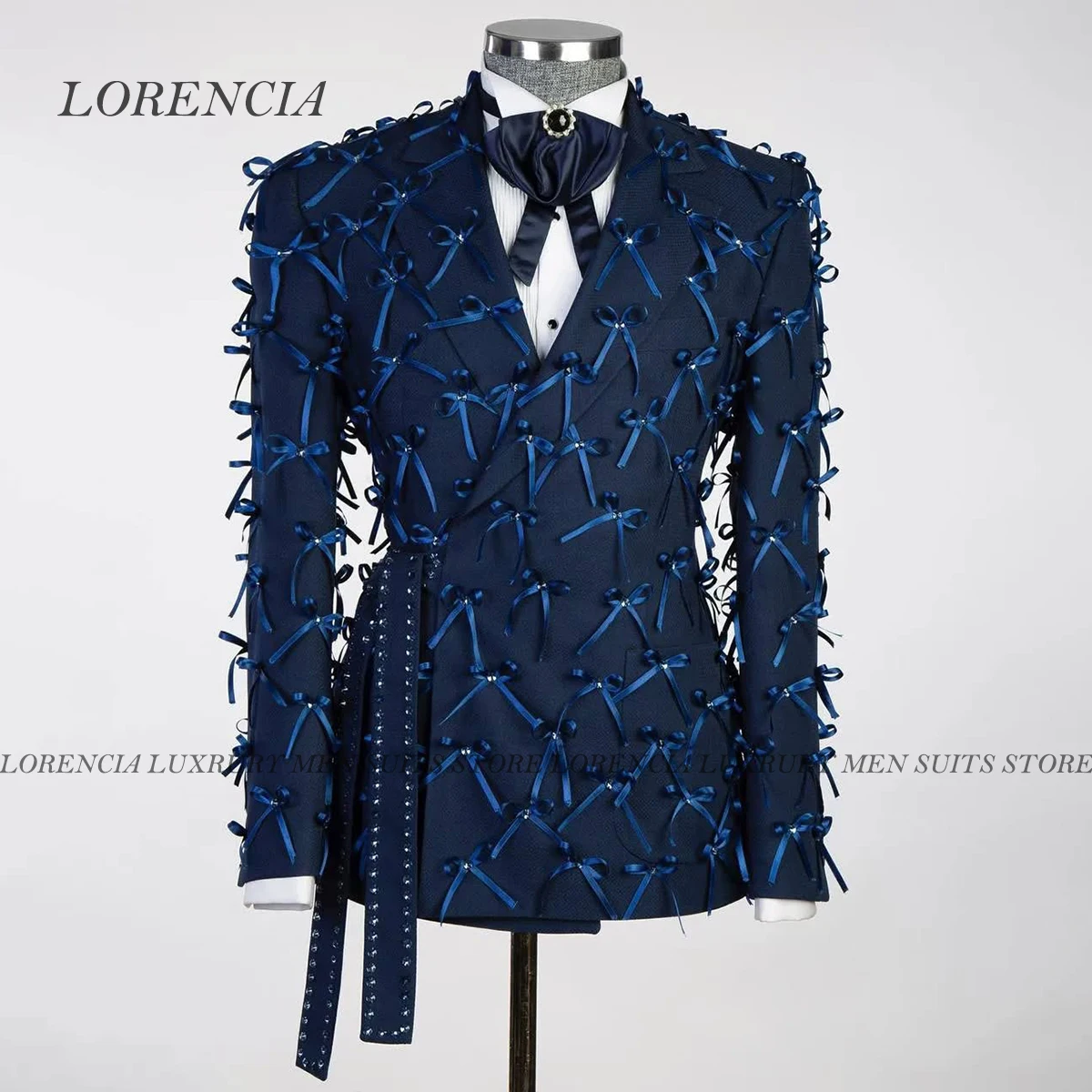 Crystals Beaded Bow Wedding Groom Tuxedos 2 Pieces Set Belt Men Suits Customized Party Prom Blazer Birthday Man Costume Homme
Crystals Beaded Bow Wedding Groom Tuxedos 2 Pieces Set Belt Men Suits Customized Party Prom Blazer Birthday Man Costume Homme