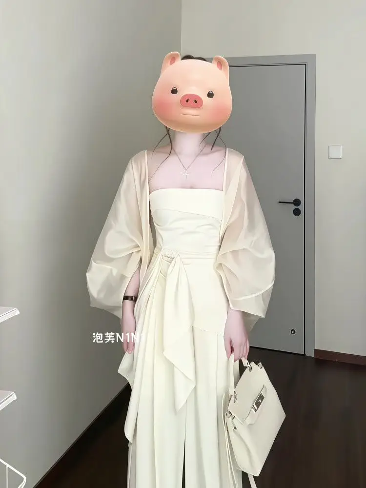New One-Shoulder Strapless Top With Loose Trousers Slimming Casual Blouse Suit 2025 New
New One-Shoulder Strapless Top With Loose Trousers Slimming Casual Blouse Suit 2025 New