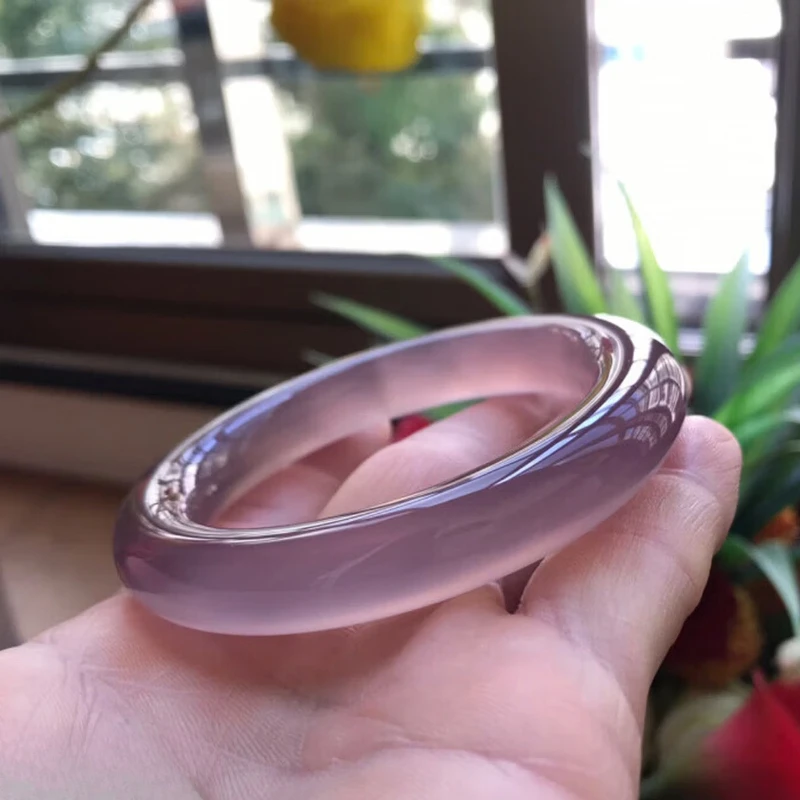 Natural High Ice Purple Agate Chalcedony Bracelet, Fashionable and Versatile Daily Jade Bracelet
Natural High Ice Purple Agate Chalcedony Bracelet, Fashionable and Versatile Daily Jade Bracelet