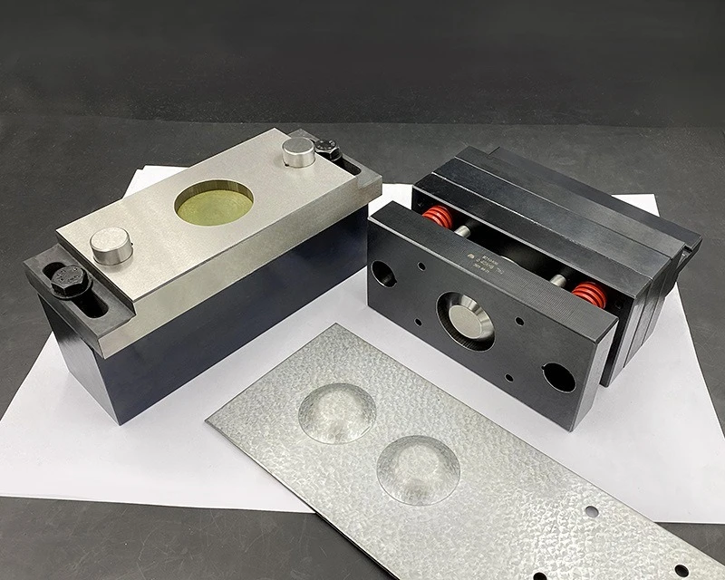 Chuanpin's Dongguan supply, PuChong numerical control punch press bending machine forming series, convex mold forming
Chuanpin's Dongguan supply, PuChong numerical control punch press bending machine forming series, convex mold forming