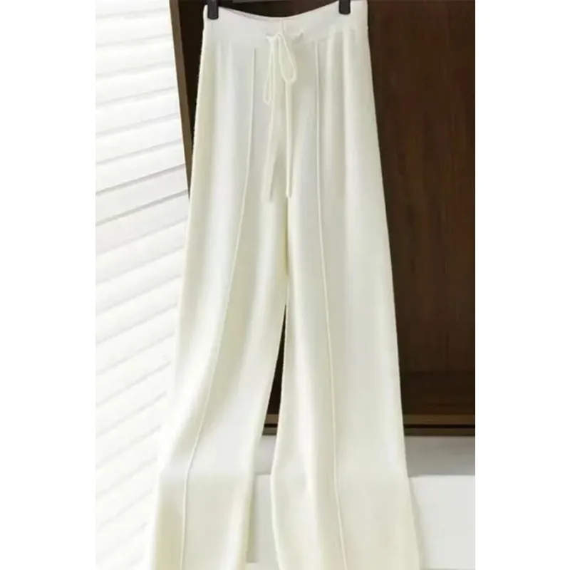 Осень-зима, утепленные свободные повседневные прямые брюки для женщин, однотонные, удобные и универсальные эластичные широкие брюки
Осень-зима, утепленные свободные повседневные прямые брюки для женщин, однотонные, удобные и универсальные эластичные широкие брюки