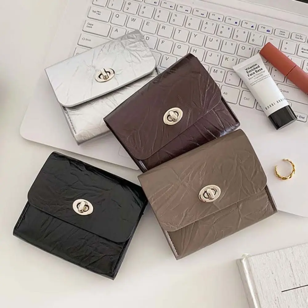 Casual Korean Style Simple Card Bag Metal Buckle Short Clutch Mini Wallet PU Multi-function Solid Color Card Holder Men
Casual Korean Style Simple Card Bag Metal Buckle Short Clutch Mini Wallet PU Multi-function Solid Color Card Holder Men
