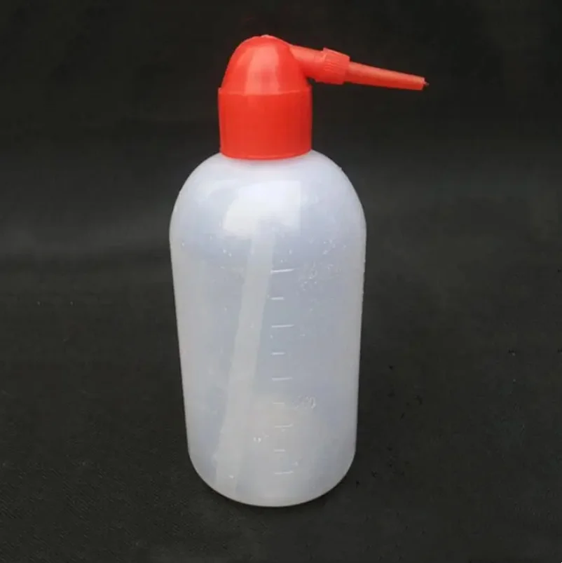 Chemistry teaching instrument 500ml Plastic bottle Clean the instrument 19cm height free shipping
Chemistry teaching instrument 500ml Plastic bottle Clean the instrument 19cm height free shipping
