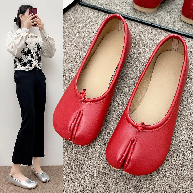 Women's Red Flat Shoes High Quality Fiber Leather Comfortable Flat Shoes Split Toe Slippers Soft Bottom Home Shoes
Women's Red Flat Shoes High Quality Fiber Leather Comfortable Flat Shoes Split Toe Slippers Soft Bottom Home Shoes