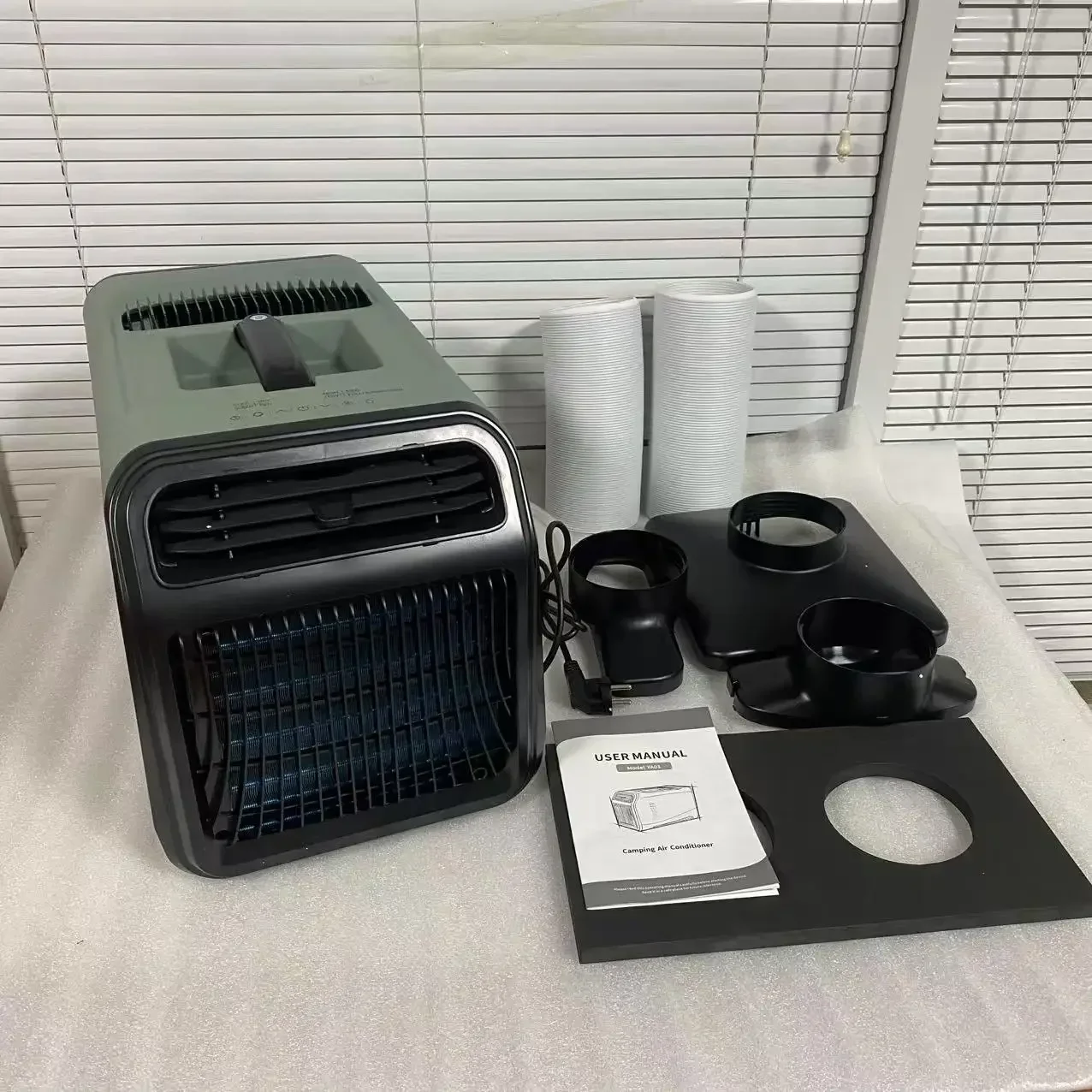 Gold seller Factory Price 1300W Portable Design Camping Air Conditioner Mini Small Tent air Conditioner 220V 1 1
Gold seller Factory Price 1300W Portable Design Camping Air Conditioner Mini Small Tent air Conditioner 220V 1 1