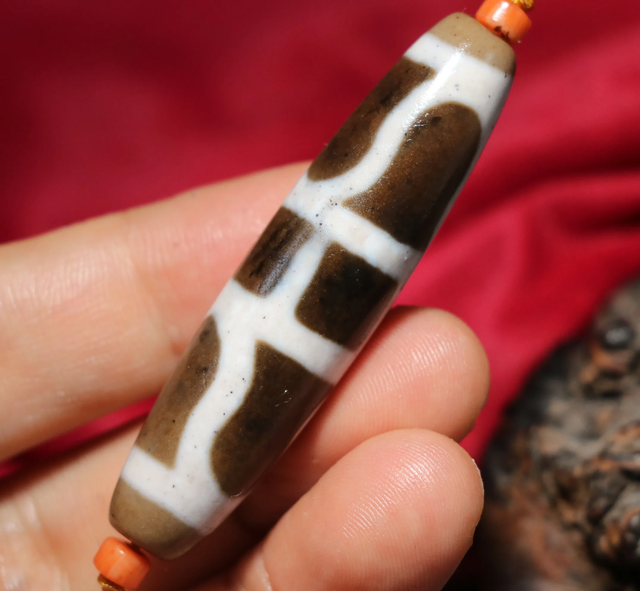 Treasure Unique Ultra Power Magic Tibetan Old Agate Oily Patina Black Cinnabar Dots Kingkong Faqi dZi Bead Amulet Pendant R
Treasure Unique Ultra Power Magic Tibetan Old Agate Oily Patina Black Cinnabar Dots Kingkong Faqi dZi Bead Amulet Pendant R