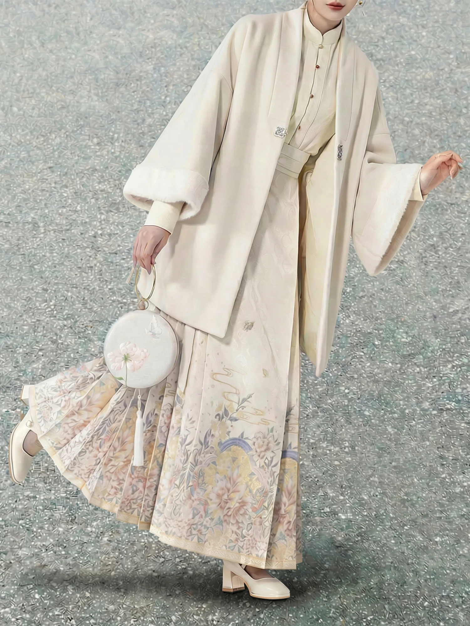 Теплая верхняя одежда Hanfu: Оригинальное новое китайское традиционное однотонное белое пальто в стиле династии Мин, универсальное, с завышенной талией
Теплая верхняя одежда Hanfu: Оригинальное новое китайское традиционное однотонное белое пальто в стиле династии Мин, универсальное, с завышенной талией