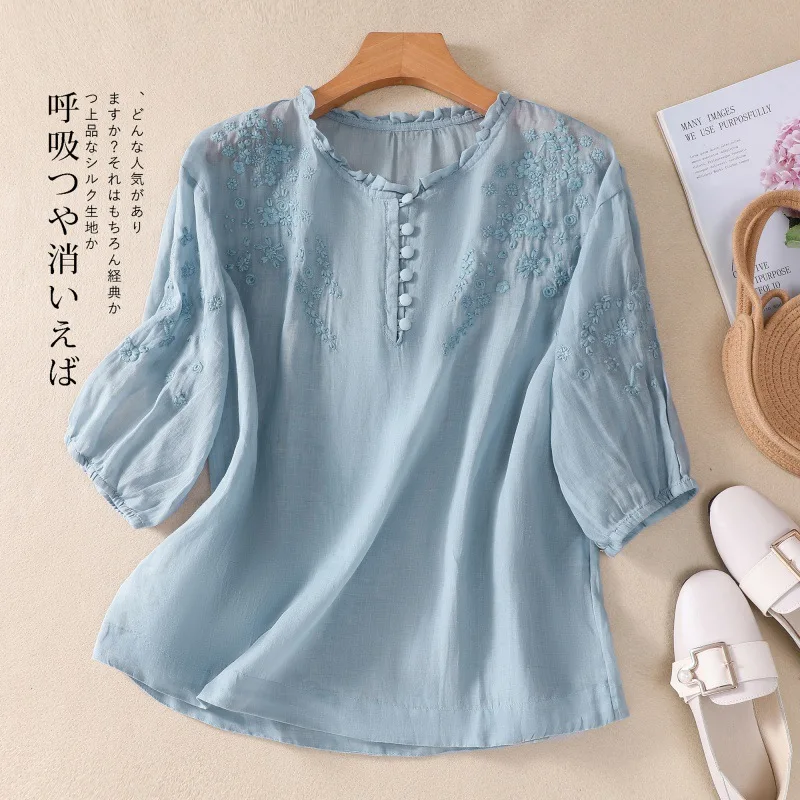 2025 Summer New Literary Loose Embroidery Flower V-neck Five-quarter Sleeve Shirt Blouse Top
2025 Summer New Literary Loose Embroidery Flower V-neck Five-quarter Sleeve Shirt Blouse Top