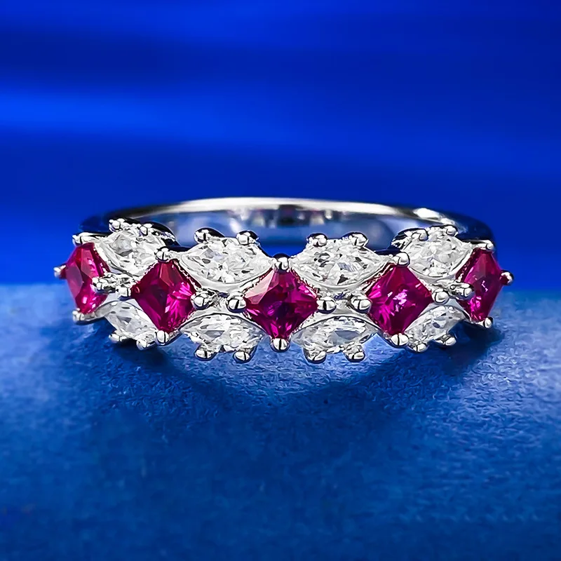 S925 Серебряное женское модное цветное кольцо с искусственным рубином, повседневная плоская замена, элегантный стиль, кольцевая композиция
S925 Серебряное женское модное цветное кольцо с искусственным рубином, повседневная плоская замена, элегантный стиль, кольцевая композиция