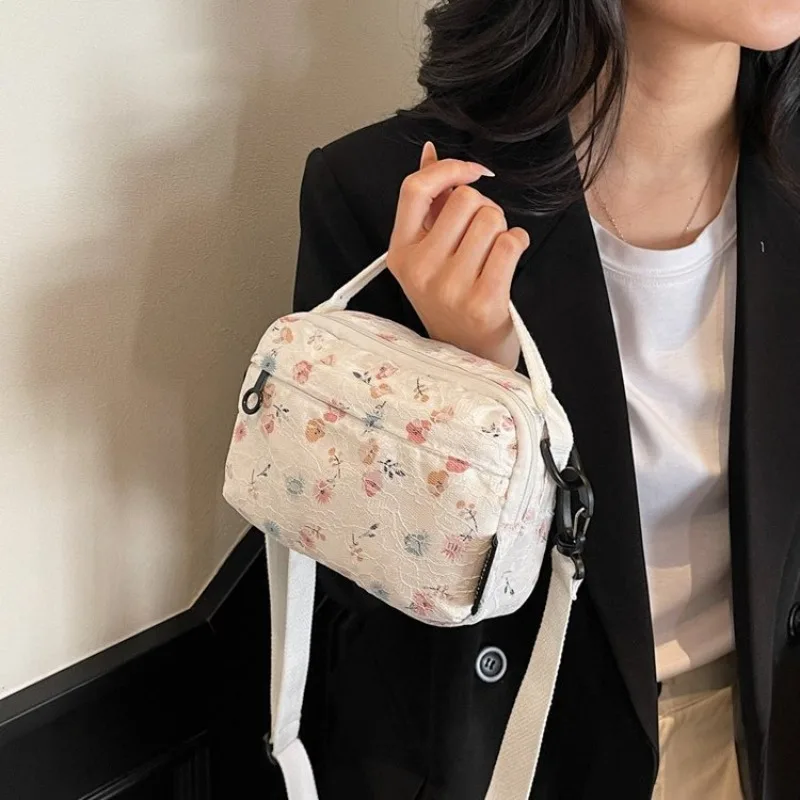 Designer Diaper Bag Paris Fashion Luxury Brand Famous Designer Tote Purse For Ladies Solid Color Letter Logo Large Capacity
Designer Diaper Bag Paris Fashion Luxury Brand Famous Designer Tote Purse For Ladies Solid Color Letter Logo Large Capacity