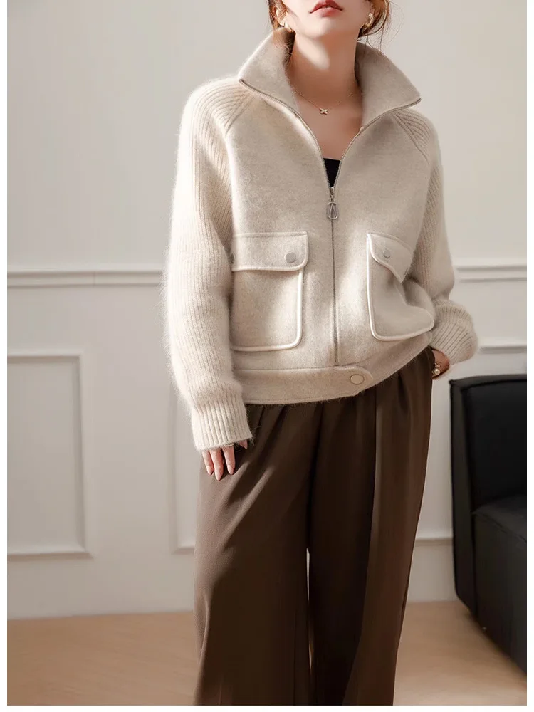Autumn Winter Korean Style Lazy Stand Collar Zipper Knitted Open Cardigan Women's Double Pocket High Sensation Soft Cozy Swea...
Autumn Winter Korean Style Lazy Stand Collar Zipper Knitted Open Cardigan Women's Double Pocket High Sensation Soft Cozy Swea...