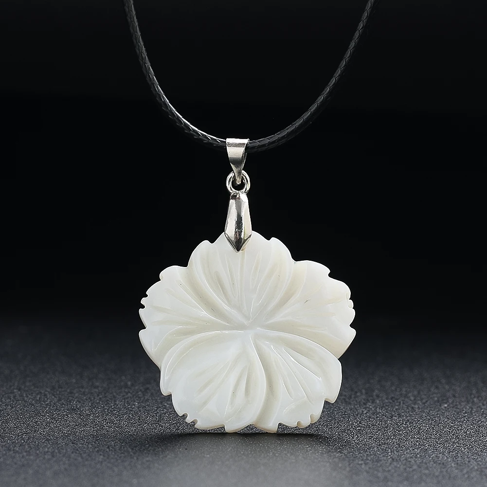 Natural Mother of Pearl Shell Charms Necklace Flower Shape White Shells Dangle Choker Bohemian Style Jewelry Gift for Women Girl
Natural Mother of Pearl Shell Charms Necklace Flower Shape White Shells Dangle Choker Bohemian Style Jewelry Gift for Women Girl
