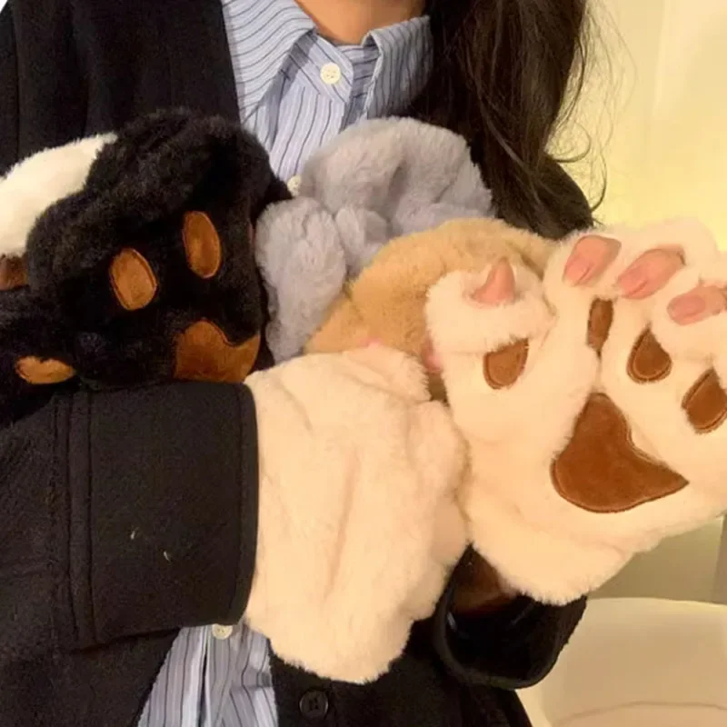 Unisex Cute Cat Claw Paw Plush Mittens Warm Soft Plush Short Fingerless Fluffy Bear Cat Gloves Costume Half Finger Party Gift
Unisex Cute Cat Claw Paw Plush Mittens Warm Soft Plush Short Fingerless Fluffy Bear Cat Gloves Costume Half Finger Party Gift