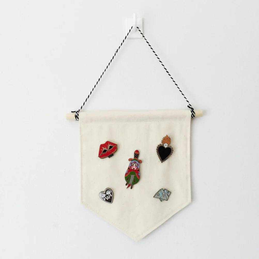 2 pcs Enamel Pin Banner Wall Hanging Badge Storage Organizer Decorative Display Pendant for Home Office Kids Room
2 pcs Enamel Pin Banner Wall Hanging Badge Storage Organizer Decorative Display Pendant for Home Office Kids Room