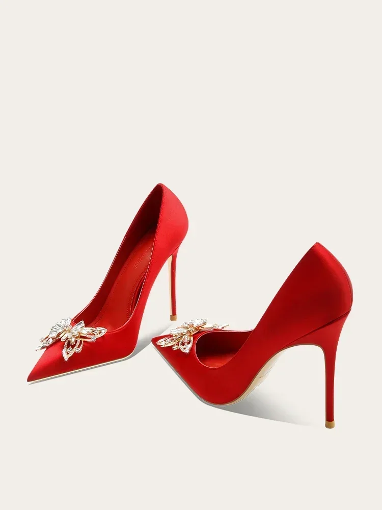 2025 Spring and Autumn New Women's High Heels Chinese Red Bridal Wedding Dress High Heels
2025 Spring and Autumn New Women's High Heels Chinese Red Bridal Wedding Dress High Heels