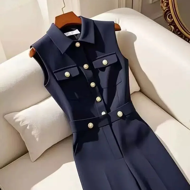 2026 Women's Sleeveless Turn Down Collar Jumpsuit Navy Blue Gold Button Belted Wide Leg Pants Office Workwear Formal Outfit Y2K
2026 Women's Sleeveless Turn Down Collar Jumpsuit Navy Blue Gold Button Belted Wide Leg Pants Office Workwear Formal Outfit Y2K
