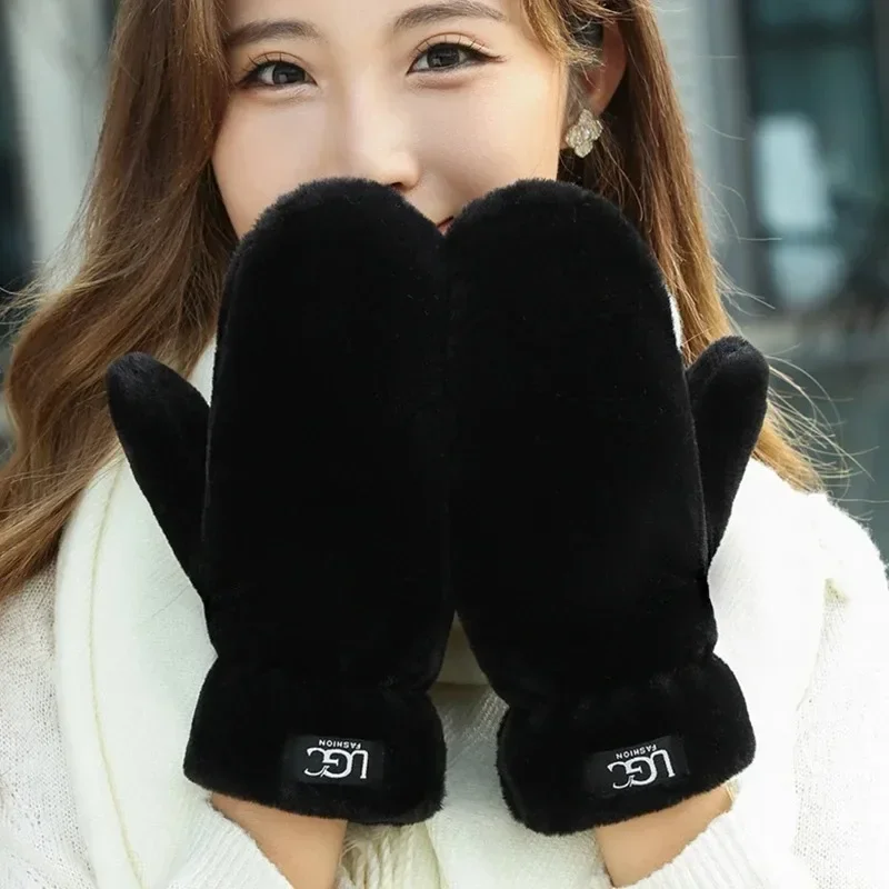 1Pair Lovely Soft Plush Gloves Winter Warm Gloves For Women Girls Cold Protection Windproof Thick Mittens Outdoor Cycling Gloves
1Pair Lovely Soft Plush Gloves Winter Warm Gloves For Women Girls Cold Protection Windproof Thick Mittens Outdoor Cycling Gloves