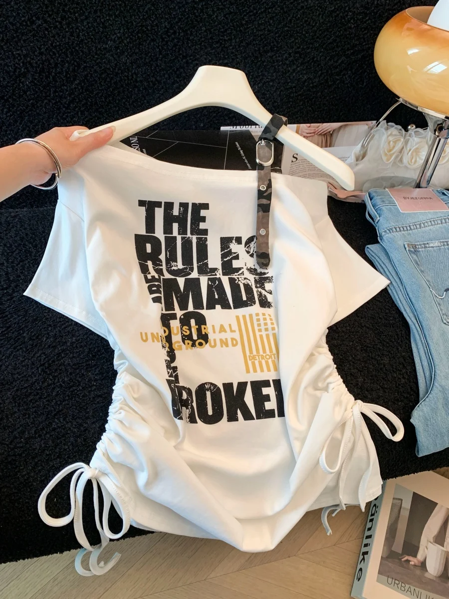 Summer Women's Short Sleeve T-shirt Letter Print Waist-Cut Base Shirt Irregular Pleated White Bottoming Top Hong Kong Style
Summer Women's Short Sleeve T-shirt Letter Print Waist-Cut Base Shirt Irregular Pleated White Bottoming Top Hong Kong Style