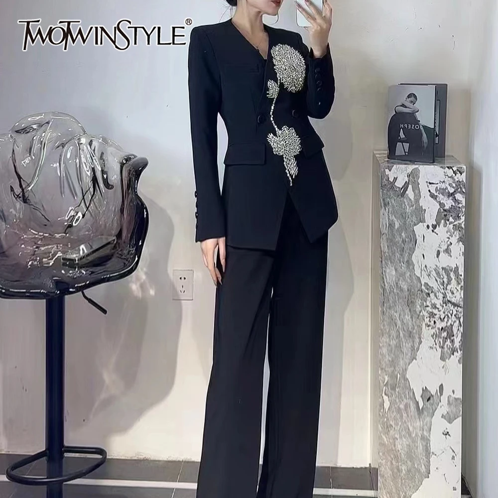 TWOTWINSTYLE Solid Spliced Diamonds Flower Two Piece Set Female V Neck Long Sleeve Jacket Office Lady Women's Pants Set Fashion
TWOTWINSTYLE Solid Spliced Diamonds Flower Two Piece Set Female V Neck Long Sleeve Jacket Office Lady Women's Pants Set Fashion