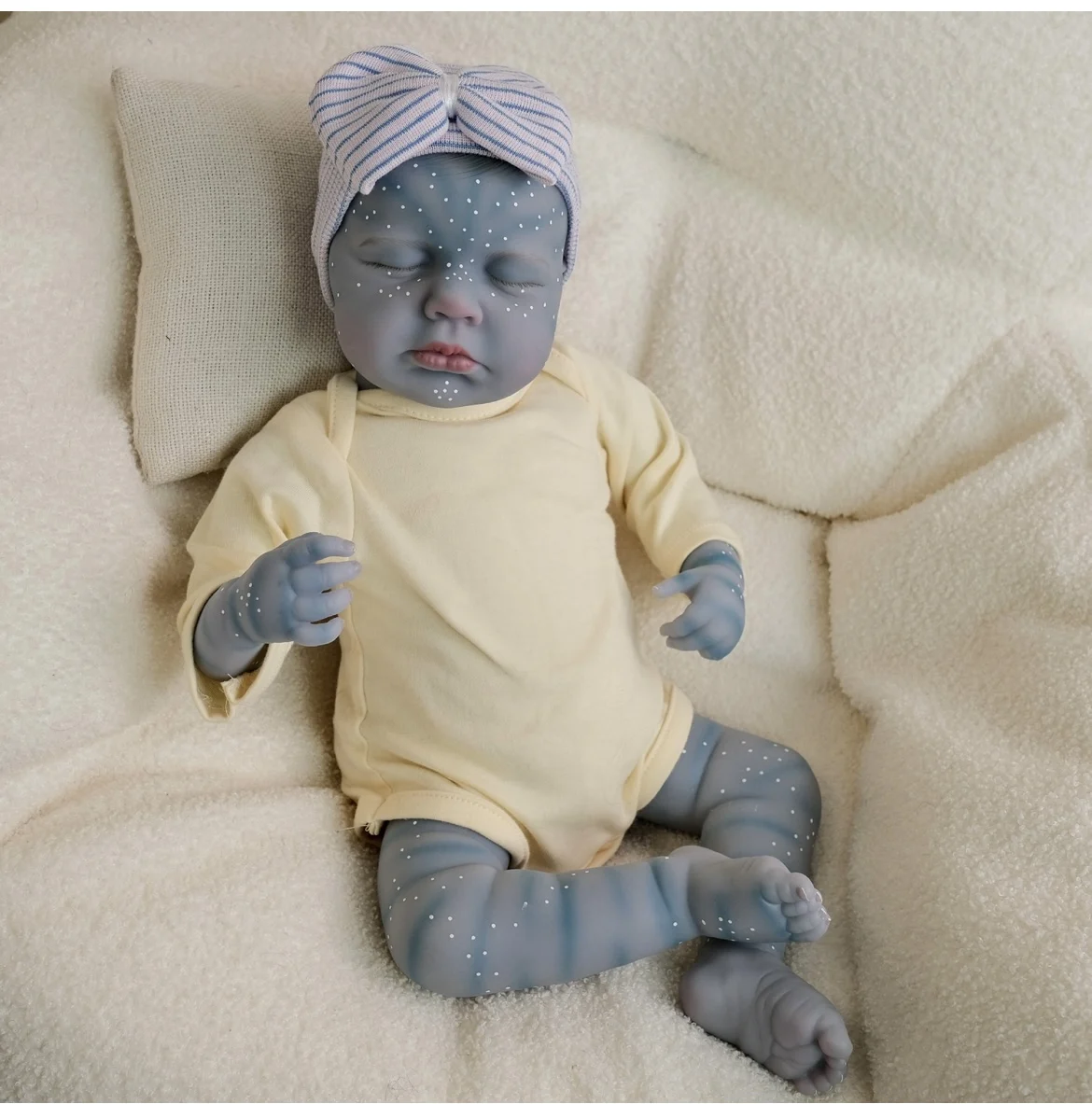 19 inch Handcrafted High Quality Detailed Painting Fairy Avatar LouLou Lifelike Full body Small Doll Cute Handy Baby
19 inch Handcrafted High Quality Detailed Painting Fairy Avatar LouLou Lifelike Full body Small Doll Cute Handy Baby