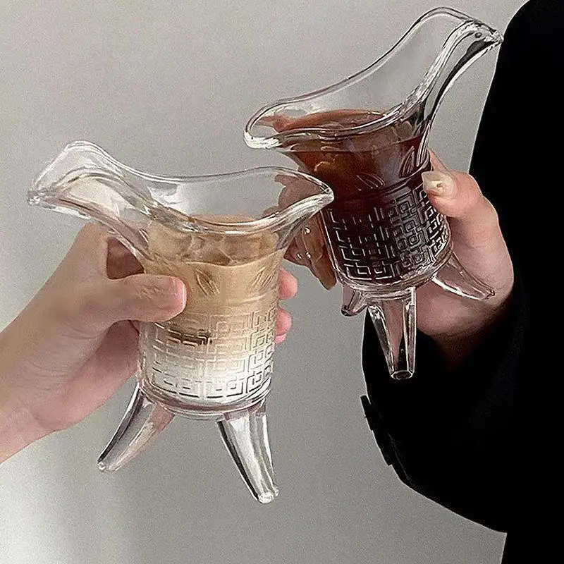 Chinese Style Jue-Shaped Glass Coffee Cup, Retro Tripod Glassware for Cold Brew and Cocktails
Chinese Style Jue-Shaped Glass Coffee Cup, Retro Tripod Glassware for Cold Brew and Cocktails