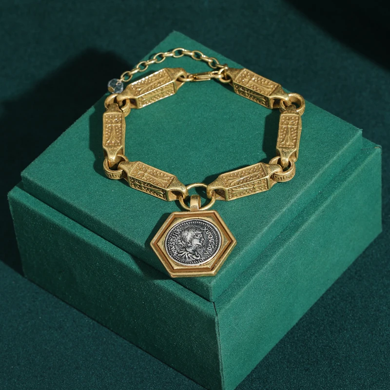 Vintage Coin Bracelets Antique Gold Plated Beauty Head 2026 Trend Birthday Party Accessories Woman Luxury High Quality Designer
Vintage Coin Bracelets Antique Gold Plated Beauty Head 2026 Trend Birthday Party Accessories Woman Luxury High Quality Designer
