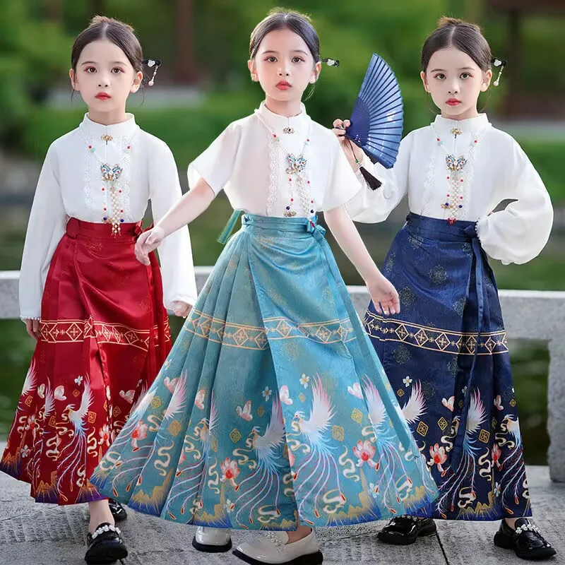 Chinese Style Girls' Horse Face Skirt Set Improved Ancient Style Girls' Tang Style Traditional Chinese School Clothes Hanfu
Chinese Style Girls' Horse Face Skirt Set Improved Ancient Style Girls' Tang Style Traditional Chinese School Clothes Hanfu