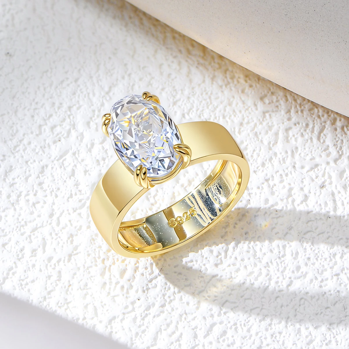 Thick Band 925 Sterling Silver 14k gold plated Oval Solitaire Zirconia Engagement Ring for women jewelry
Thick Band 925 Sterling Silver 14k gold plated Oval Solitaire Zirconia Engagement Ring for women jewelry