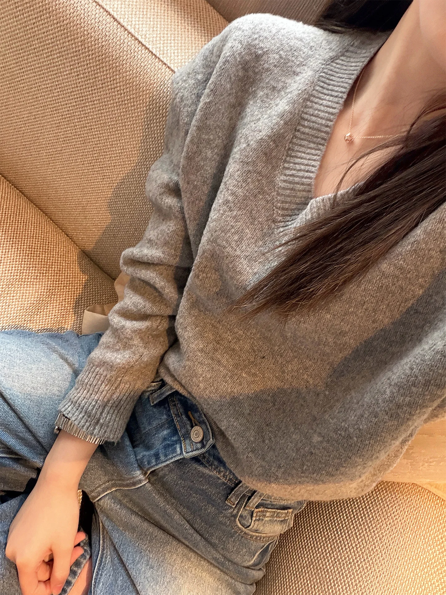 Классический зимний шерстяной вязаный свитер V-Ne, свободный утягивающий женский свитер Faion Ciwalk, полиэстер, акрил, нейлон, смесь шерсти, длинный длинный слэ...
Классический зимний шерстяной вязаный свитер V-Ne, свободный утягивающий женский свитер Faion Ciwalk, полиэстер, акрил, нейлон, смесь шерсти, длинный длинный слэ...