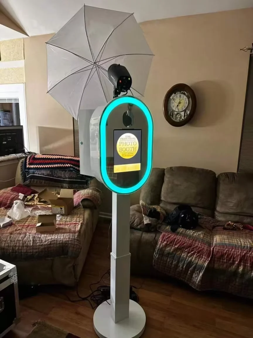 DSLR IPAD Photo Booth Wedding Party Portable Selfie Booth Camera IPAD Photo Booth With Flight Case
DSLR IPAD Photo Booth Wedding Party Portable Selfie Booth Camera IPAD Photo Booth With Flight Case